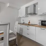 1 Bedroom Lovely In Апартаменты
