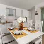 Апартаменты 1 Bedroom Lovely In Драмаль