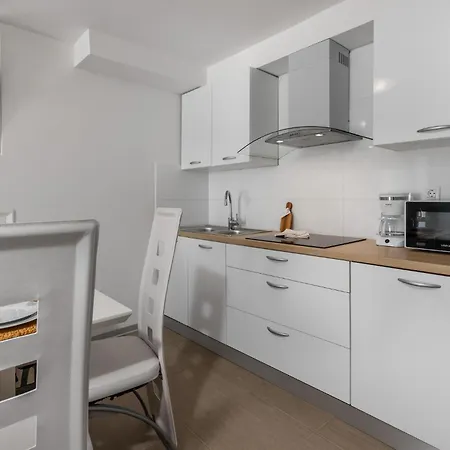1 Bedroom Lovely In شقة