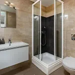 1 Bedroom Lovely In דירה דראמליי